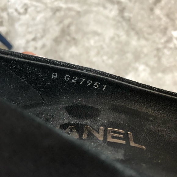 Chanel Black and Blue Cap Toe Jeweled Logo Pumps - Picture 7 of 8